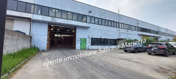 capannone in affitto ad Orbassano