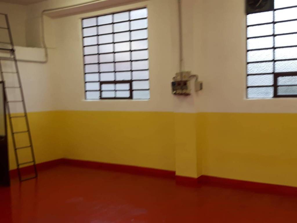 locale commerciale in affitto ad Orbassano