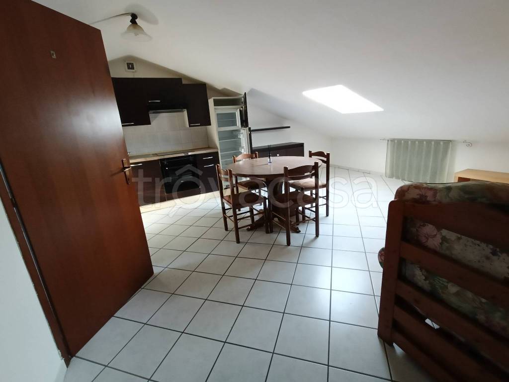 appartamento in affitto ad Orbassano