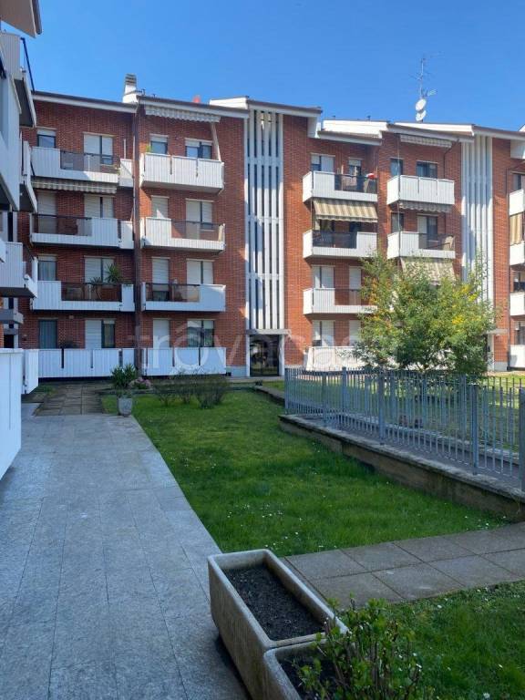 appartamento in affitto ad Orbassano