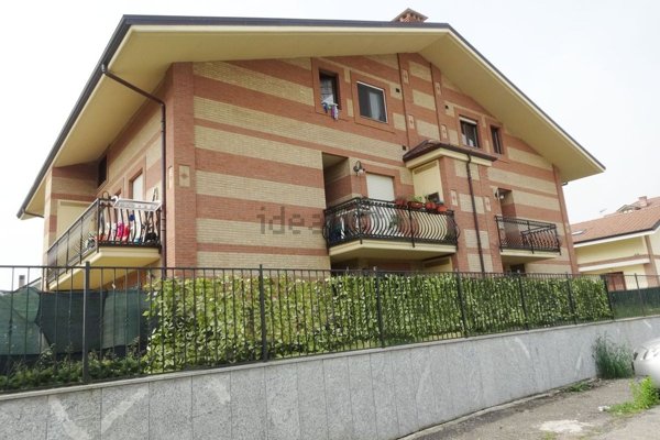 appartamento in affitto ad Orbassano