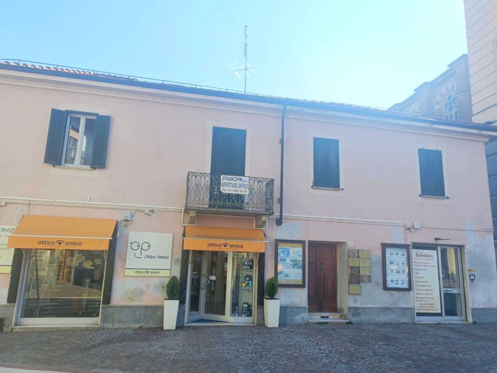 ufficio in affitto ad Orbassano