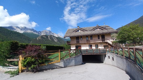 appartamento in affitto ad Oulx in zona Savoulx