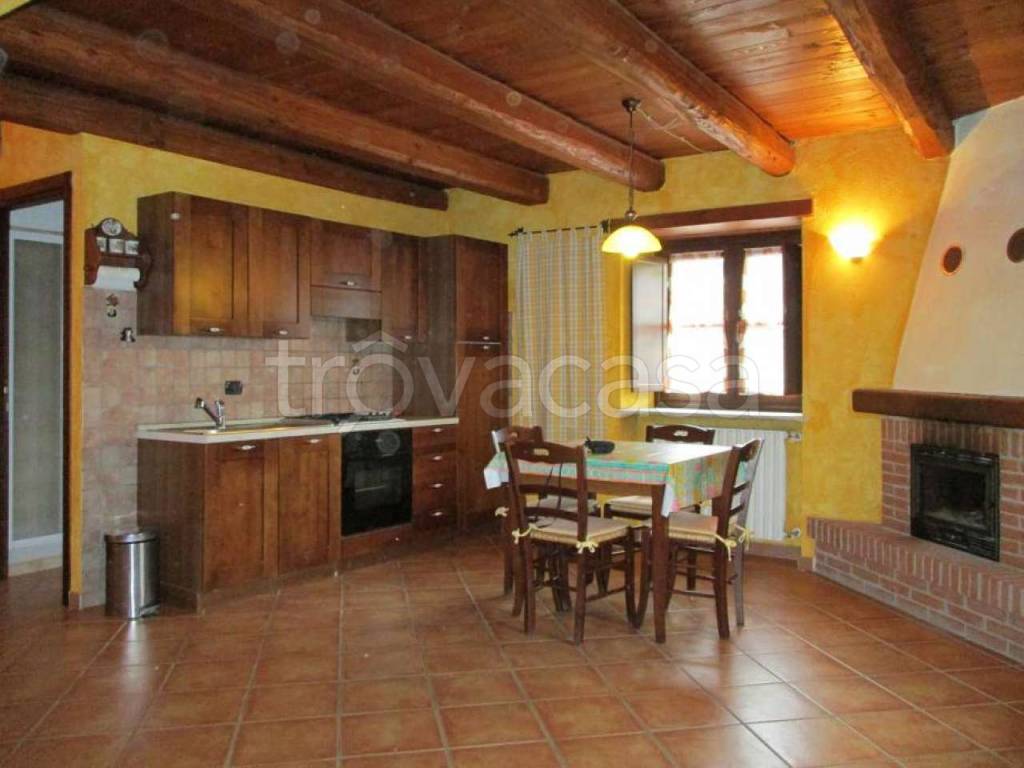 appartamento in affitto ad Oulx in zona Savoulx