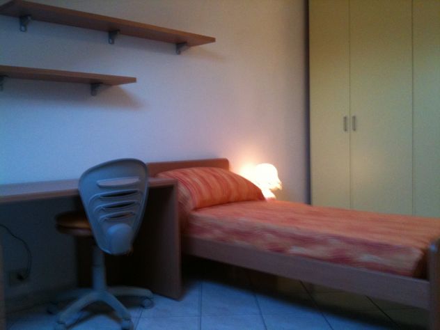 camera singola in affitto a Parella