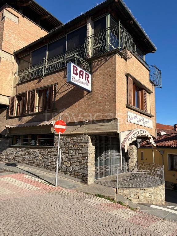 negozio in affitto a Pecetto Torinese