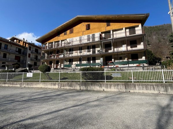 appartamento in affitto a Perrero