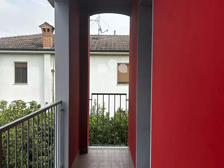 casa indipendente in affitto ad Azzanello