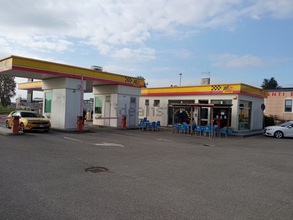 negozio in affitto a Bagnolo Cremasco