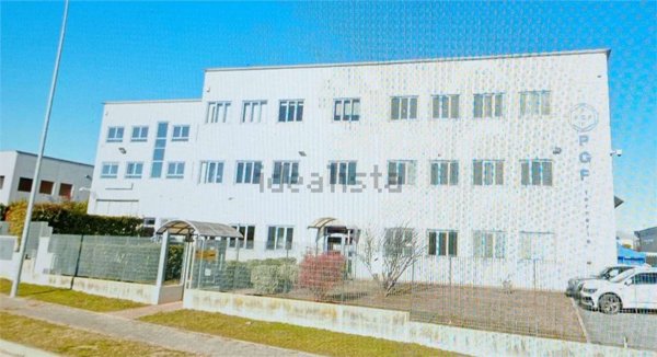 locale commerciale in affitto a Pianezza