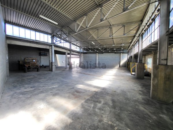 capannone in affitto a Pianezza