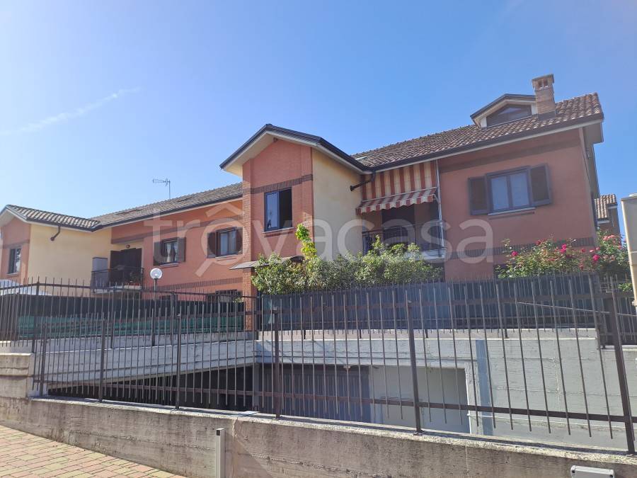 appartamento in affitto a Pianezza in zona Parucco