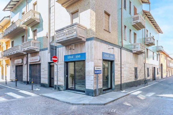 negozio in affitto a Pianezza