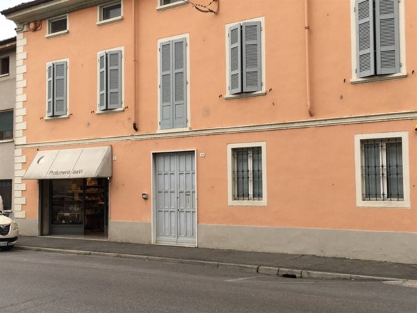 negozio in affitto a Castelleone