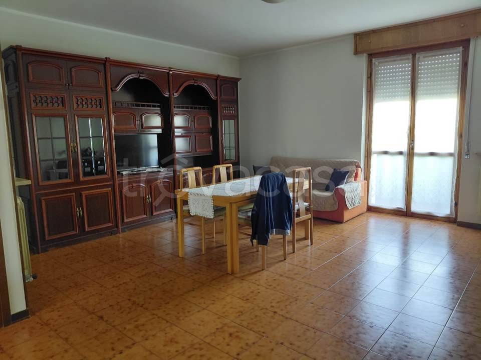 appartamento in affitto a Castelverde in zona Livrasco-Ossalengo
