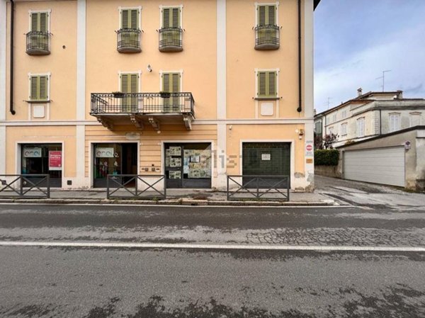 negozio in affitto a Crema