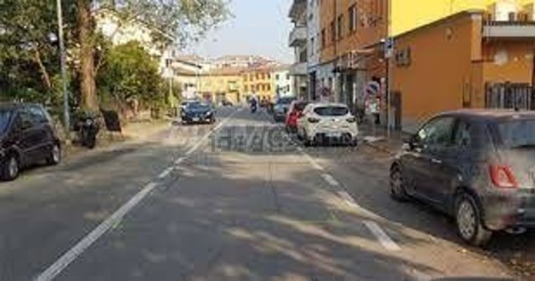 negozio in affitto a Crema