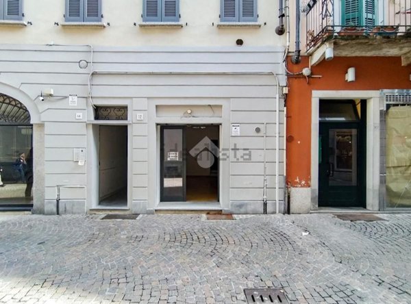 locale commerciale in affitto a Crema