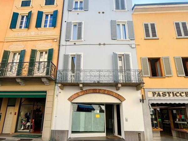 negozio in affitto a Crema