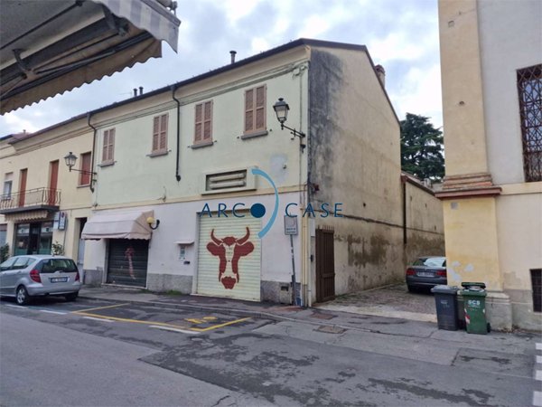 negozio in affitto a Crema