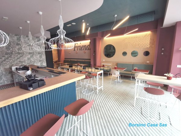 locale commerciale in affitto a Crema