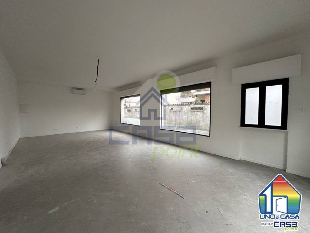 negozio in affitto a Crema