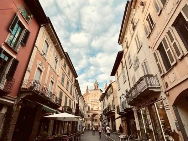 negozio in affitto a Crema