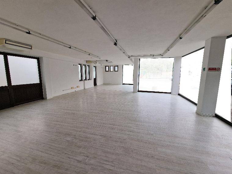 negozio in affitto a Crema