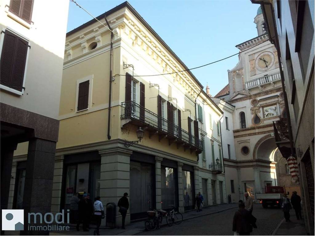 ufficio in affitto a Crema