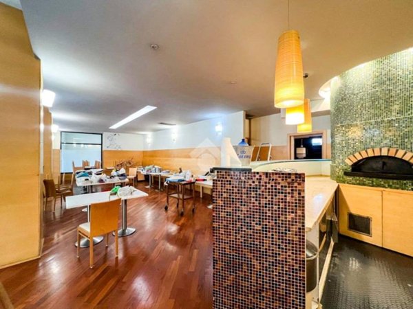 negozio in affitto a Crema