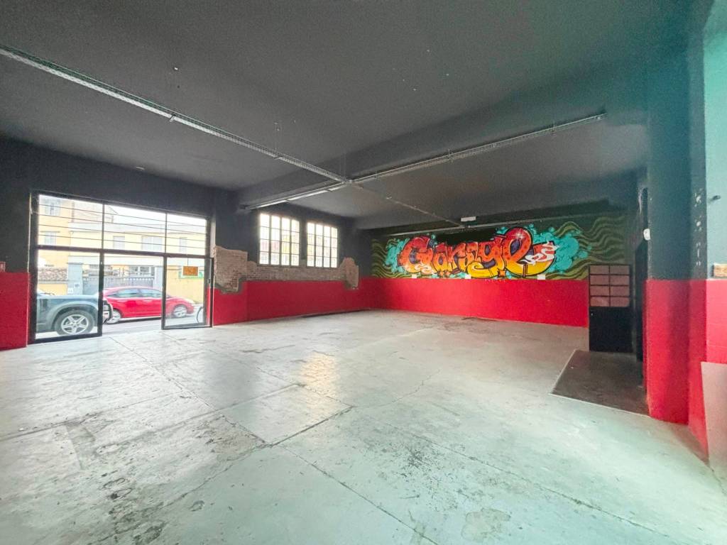 negozio in affitto a Crema