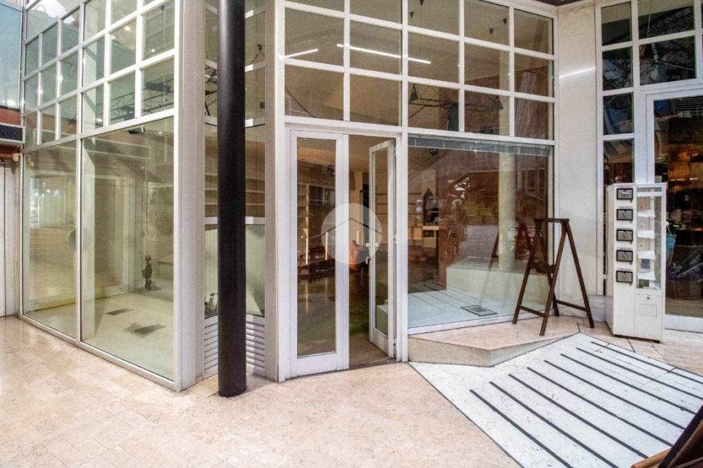 negozio in affitto a Crema