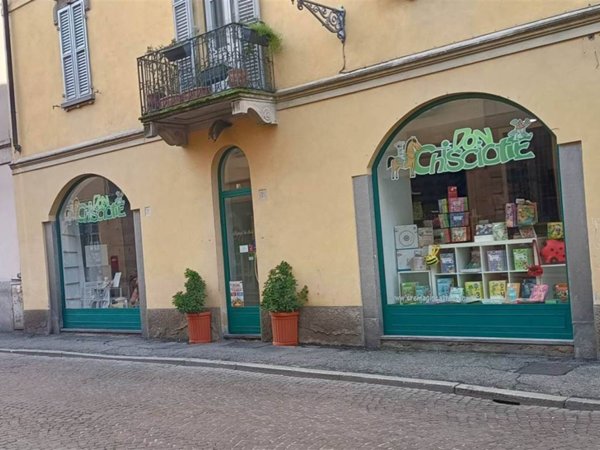 negozio in affitto a Crema