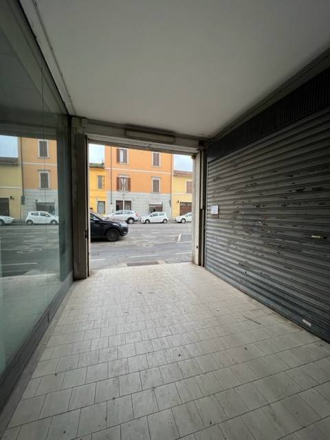 locale commerciale in affitto a Cremona in zona Piazza Castello