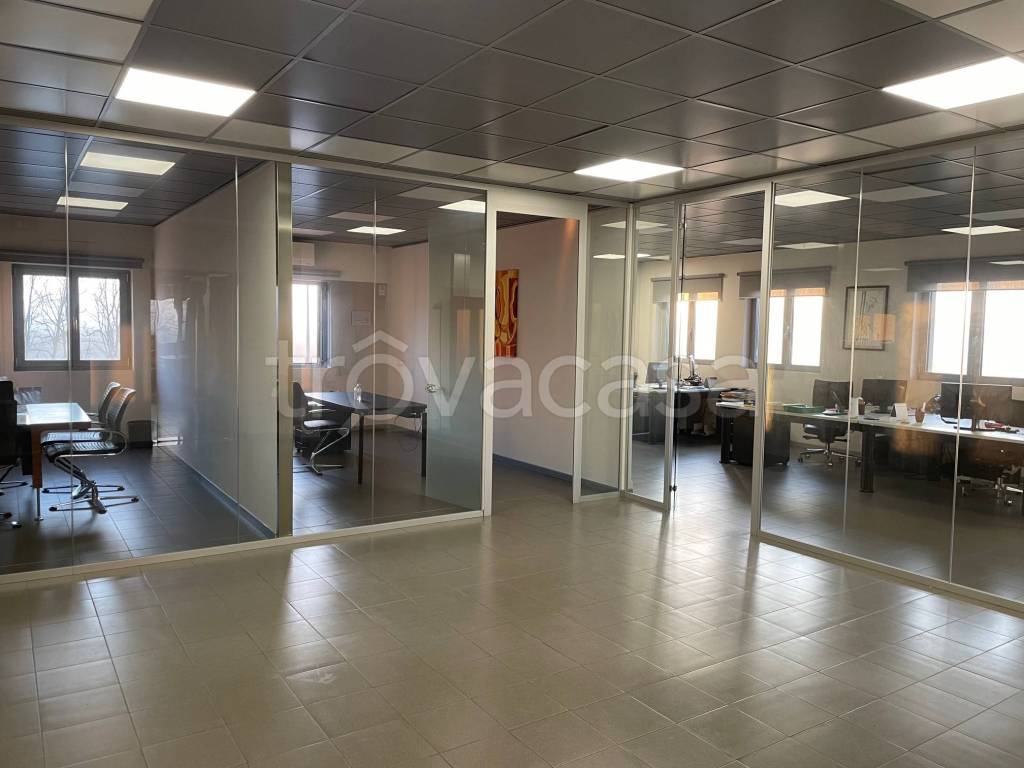 ufficio in affitto a Cremona in zona Picenengo