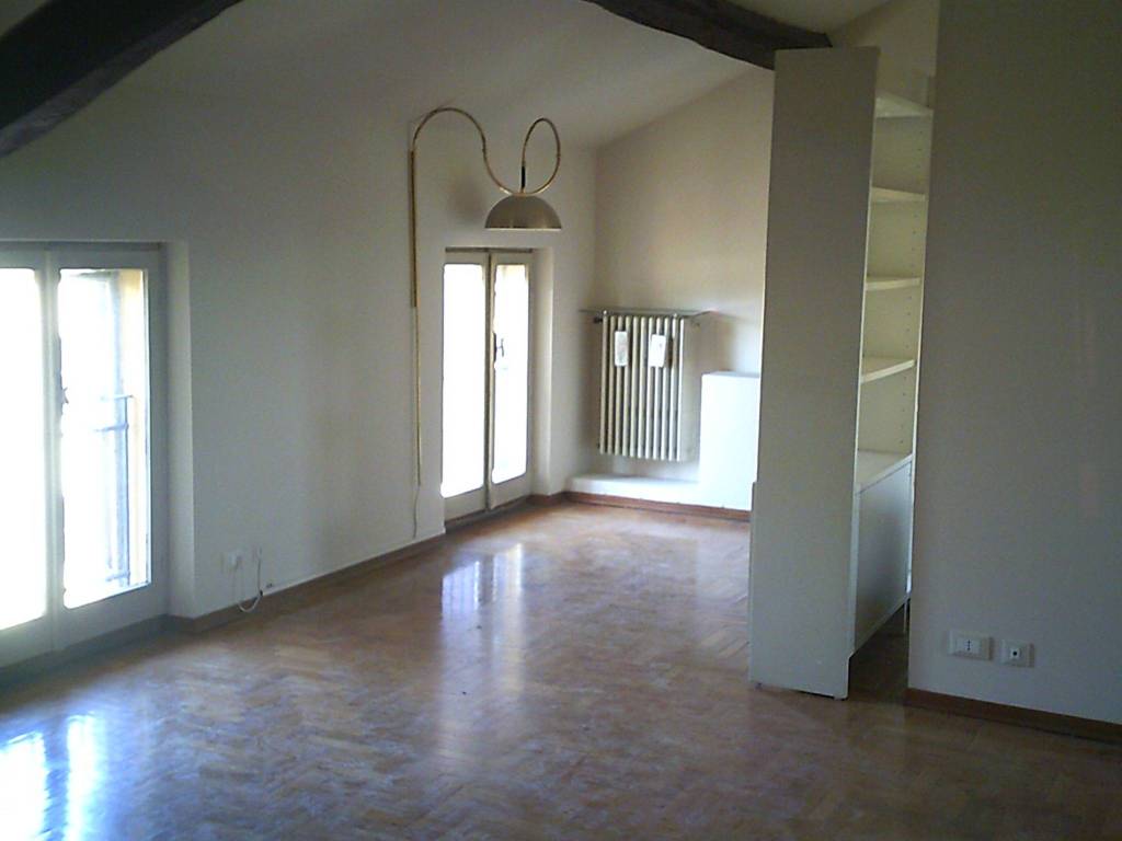 appartamento in affitto a Cremona in zona Piazza Castello