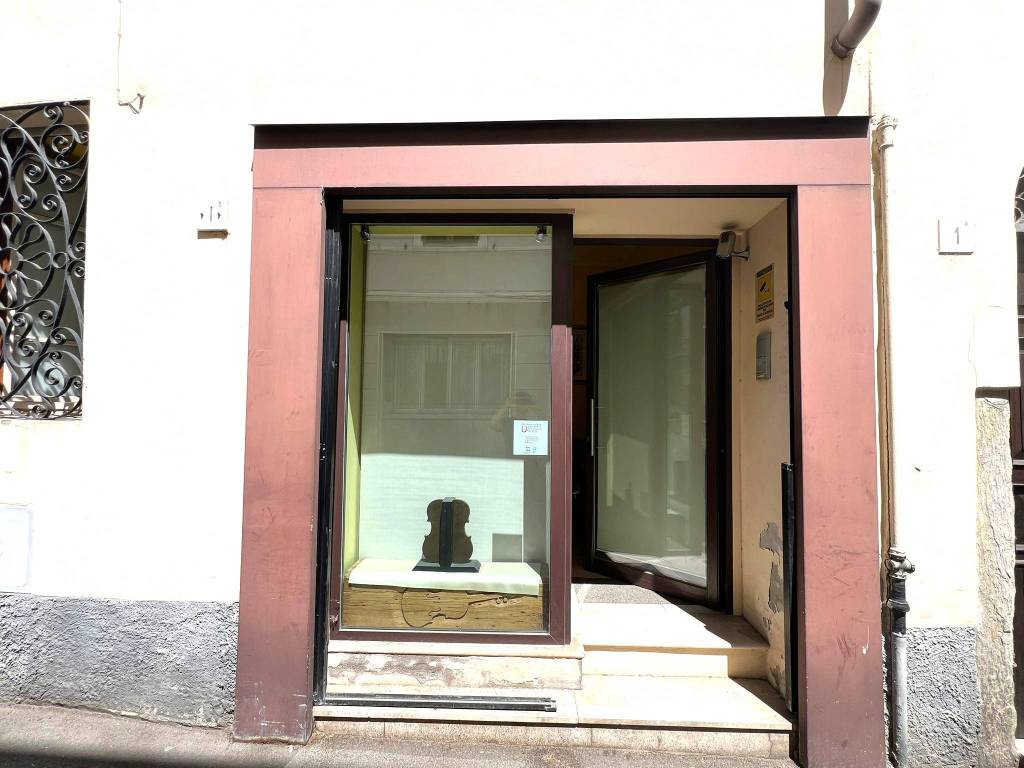 negozio in affitto a Cremona in zona Cremona Centro