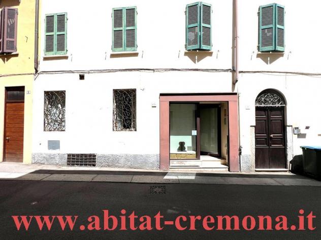 negozio in affitto a Cremona in zona Cremona Centro