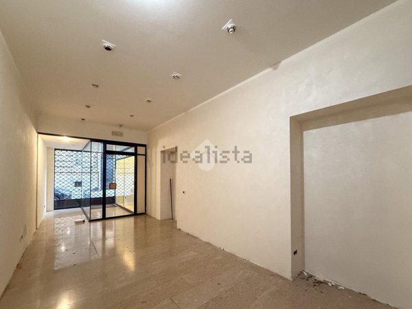 locale commerciale in affitto a Cremona
