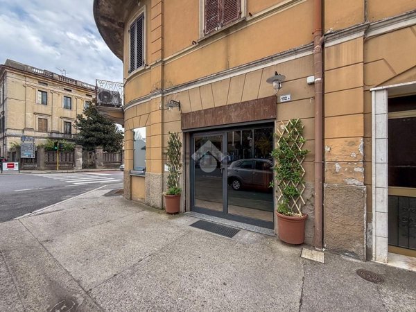 locale commerciale in affitto a Cremona