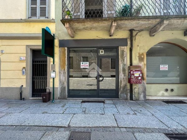 negozio in affitto a Cremona in zona Piazza Castello