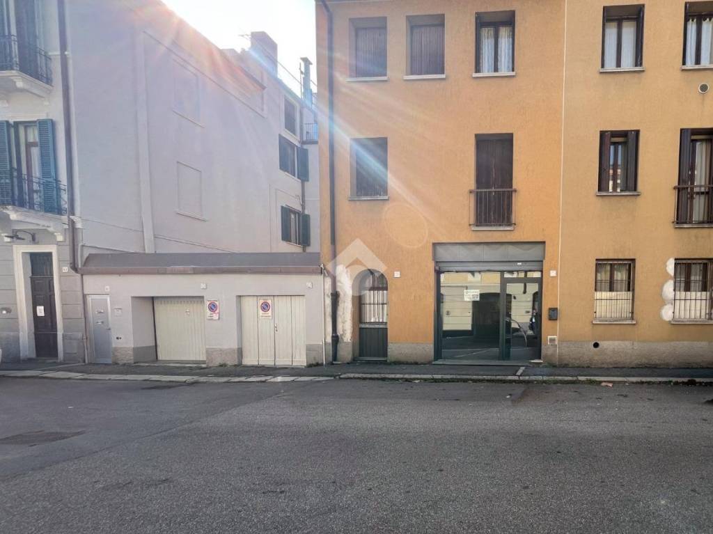 negozio in affitto a Cremona in zona Cremona Centro