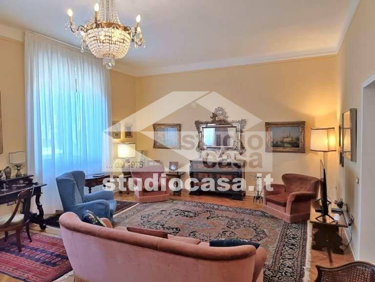 appartamento in affitto a Cremona in zona Piazza Castello