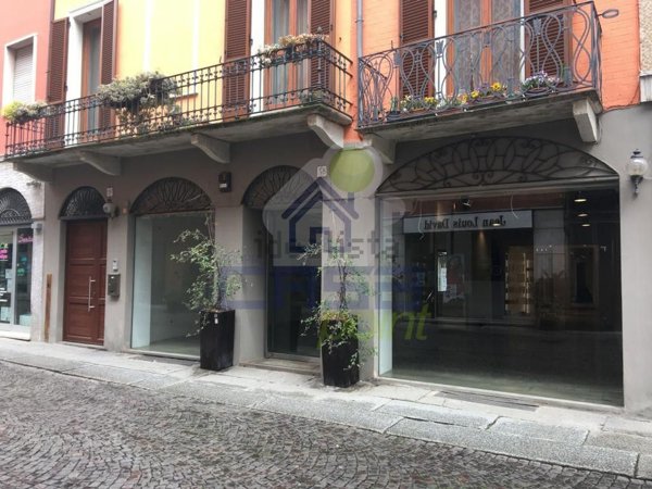 negozio in affitto a Cremona