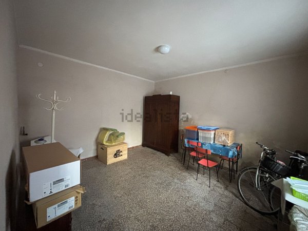 locale di sgombero in affitto a Cremona