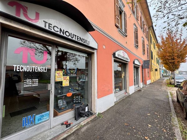 negozio in affitto a Cremona