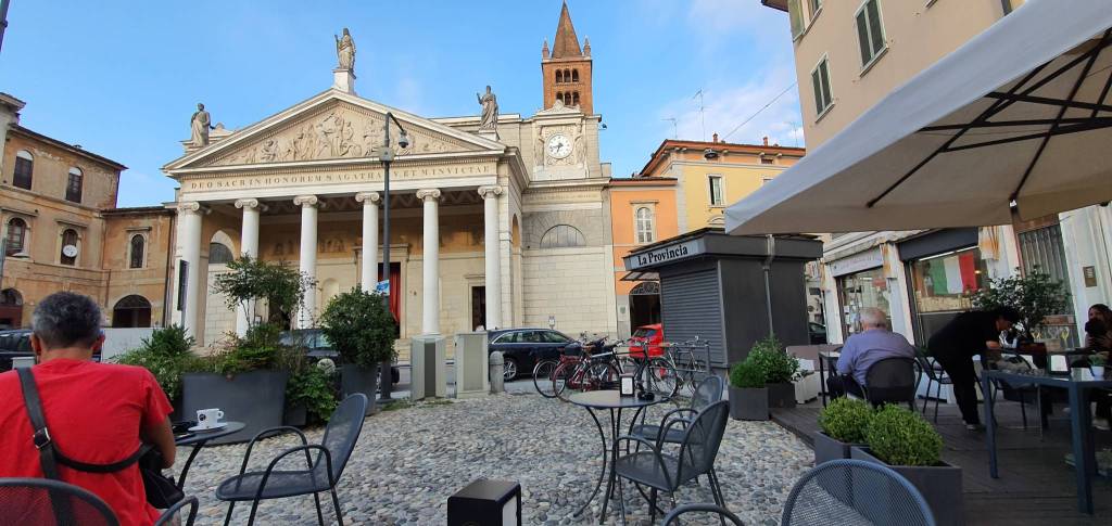 negozio in affitto a Cremona in zona Cremona Centro