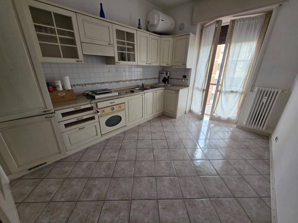 appartamento in affitto a Cremona in zona Viale Po