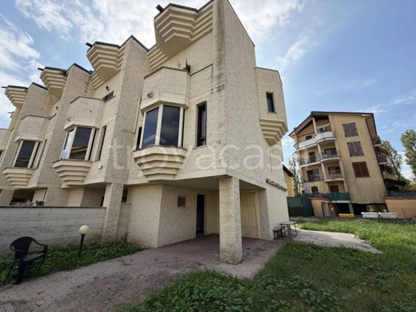 casa indipendente in vendita a Cremona in zona Battaglione