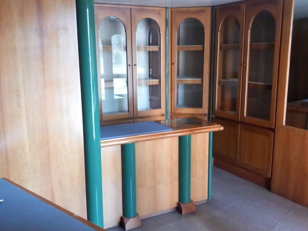 negozio in affitto a Cremona in zona Viale Po